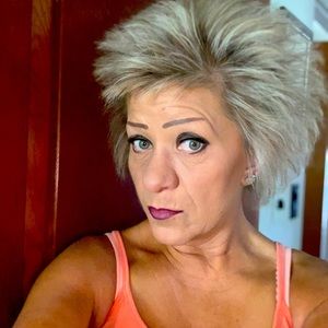 Meet your Posher, Lisa